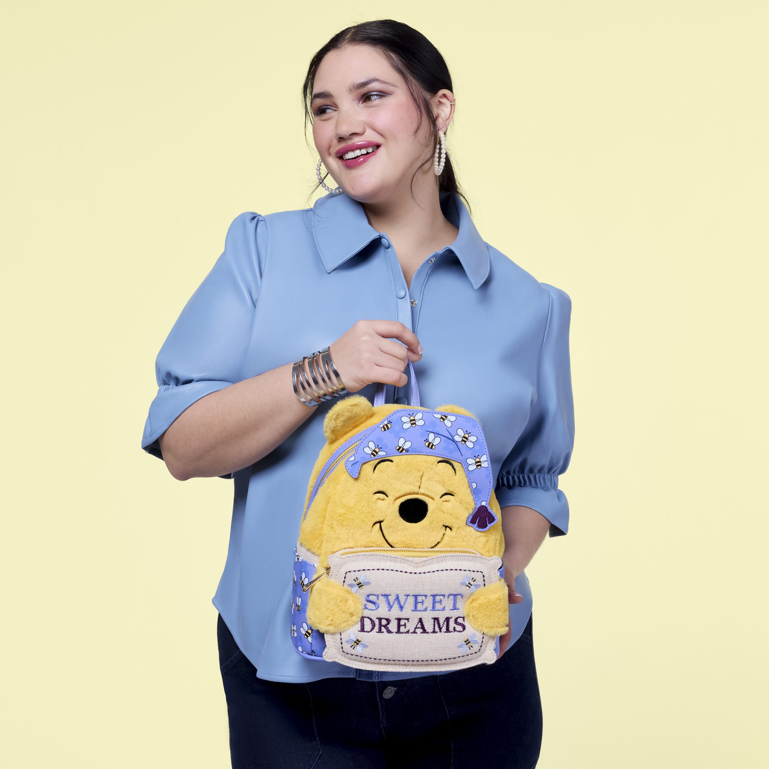 Winnie the Pooh Exclusive Classic Bedtime Plush Cosplay Mini Backpack - Image 2
